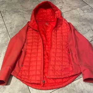 The NorthFace size Medium Thermoball jacket